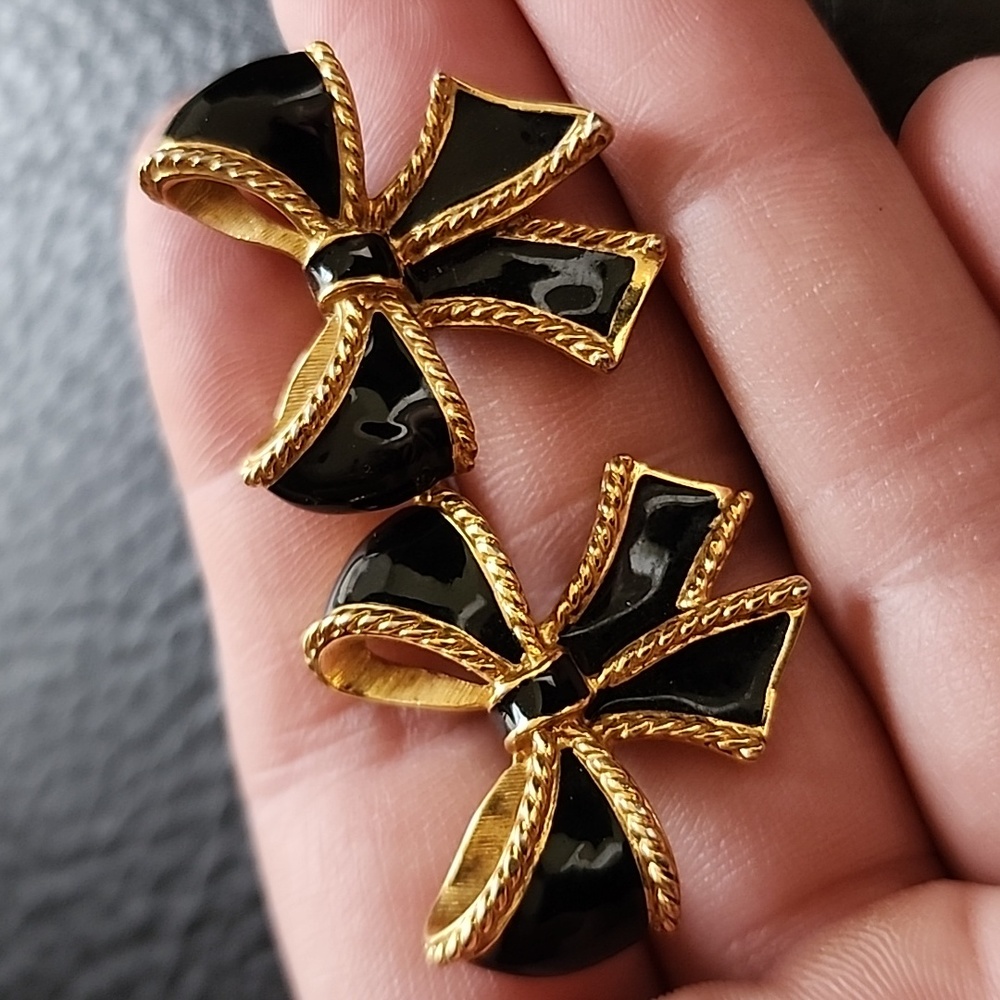 Vtg Kenneth Jay Lane For Avon Earrings - image 1